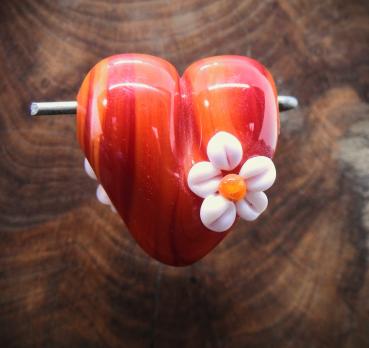 glass heart red with a flower