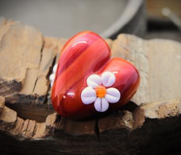 glass heart red with a flower
