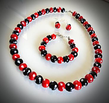 Rot-schwarzes Perlenset Kette, Armband, Ohrhänger