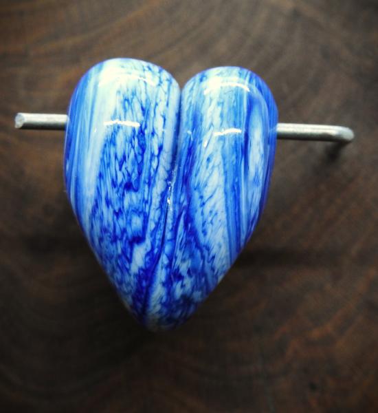 glass heart lapisblue ivory 02